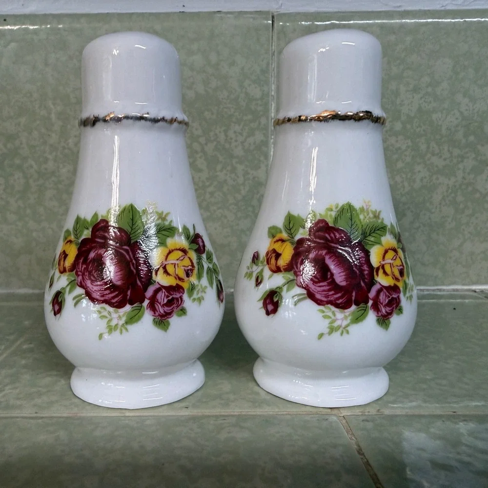Vintage Bone China Salt and Pepper Shakers Floral Rose Gold Trim Taiwan Set